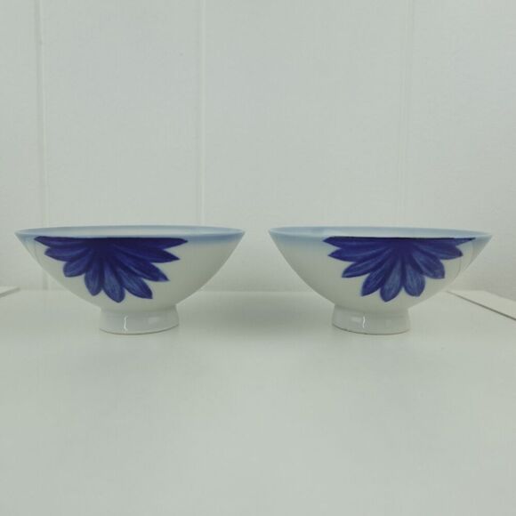 Two Decorative Porcelain Blue and White Rice Bowls 4.5" Across 2.5" High - Picture 1 of 7